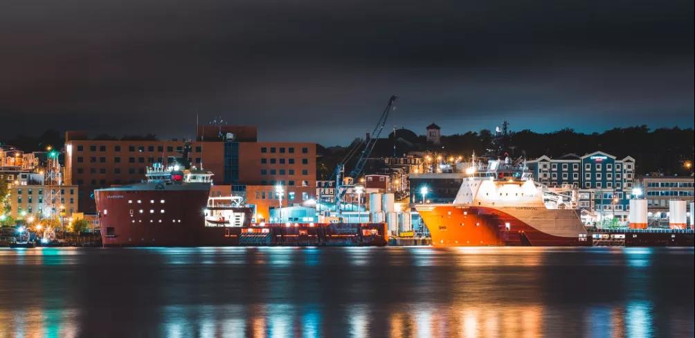 貨柜荒？！船公司故意抬高運(yùn)價(jià)？港口擁堵癱瘓箱子只進(jìn)不出！貨滿為患且訂且珍惜