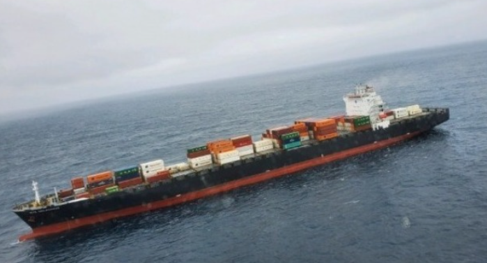 事故頻發(fā)！一艘集裝箱船機(jī)艙起火多家船司共艙；另有集裝箱船擱淺、發(fā)動(dòng)機(jī)故障、中斷航行