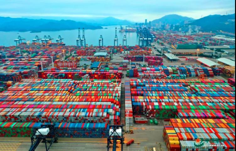 擁堵加劇！2.3萬(wàn)個(gè)重柜積壓，100多條航線受影響！