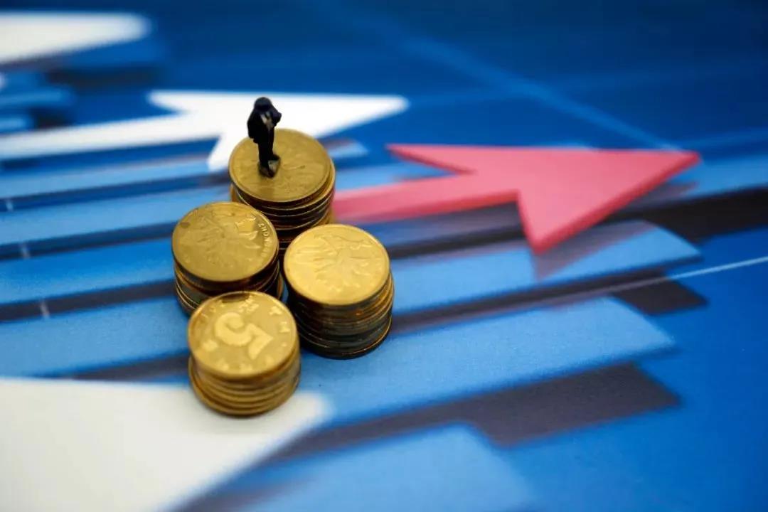 外貿(mào)生意爆了！中國全球出口貿(mào)易份額，將升至16.2%！成全球經(jīng)貿(mào)“穩(wěn)定器”